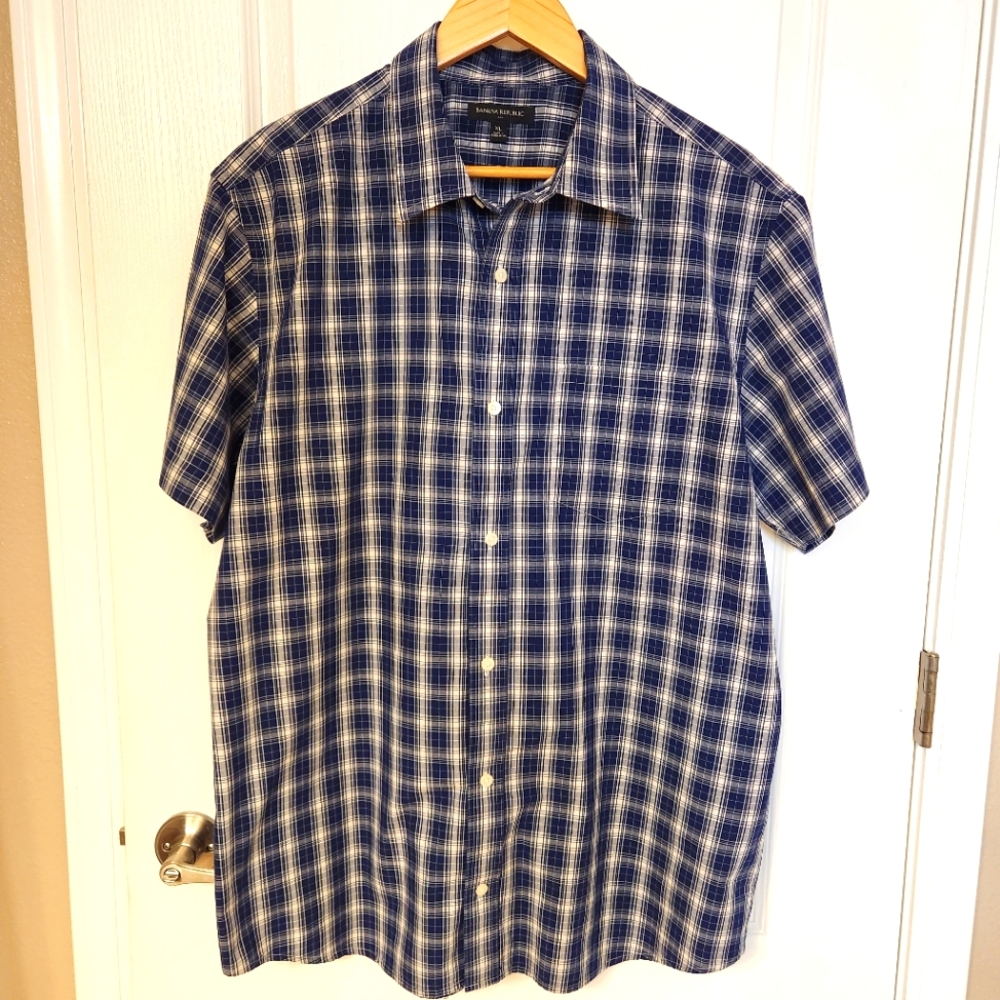 Banana Republic Buttondown Shirt - XL